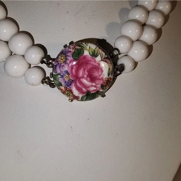 Vintage Japan 2 Strand White Faux Pearl Necklace 16" Excellent Condition - Picture 3 of 10